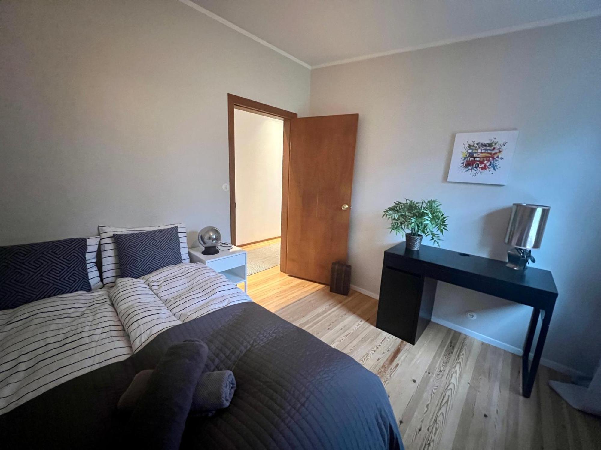 House - Villa With Garden And Hot Tub, 2 Min From Reykjavik Garthabaer Esterno foto