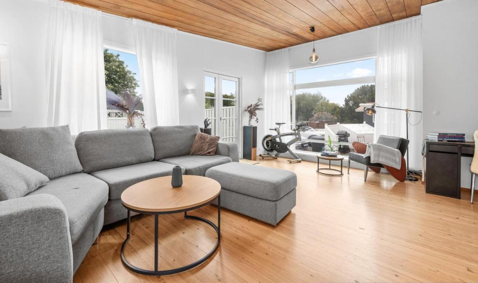 House - Villa With Garden And Hot Tub, 2 Min From Reykjavik Garthabaer Esterno foto